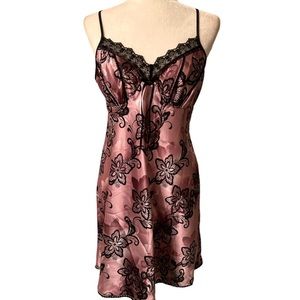 Apt 9 chemise nightgown purple flowers black lace large NWT